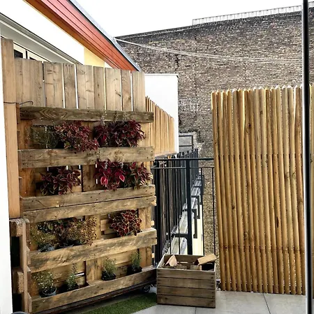 Apartamento With A Bathroom And Private Entrance Door Berlín