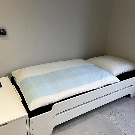 With A Bathroom And Private Entrance Door Apartamento *