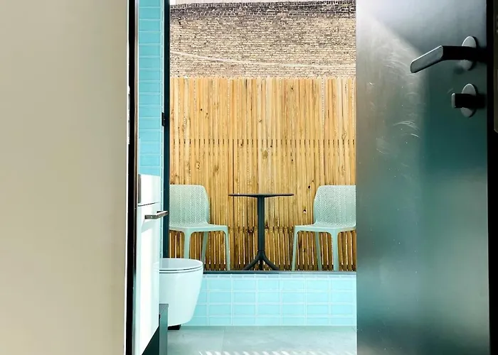 Lägenhet With A Bathroom And Private Entrance Door *