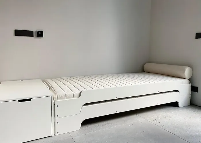 With A Bathroom And Private Entrance Door Appartamento *