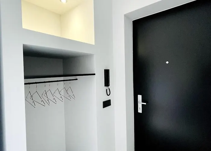 Appartamento With A Bathroom And Private Entrance Door