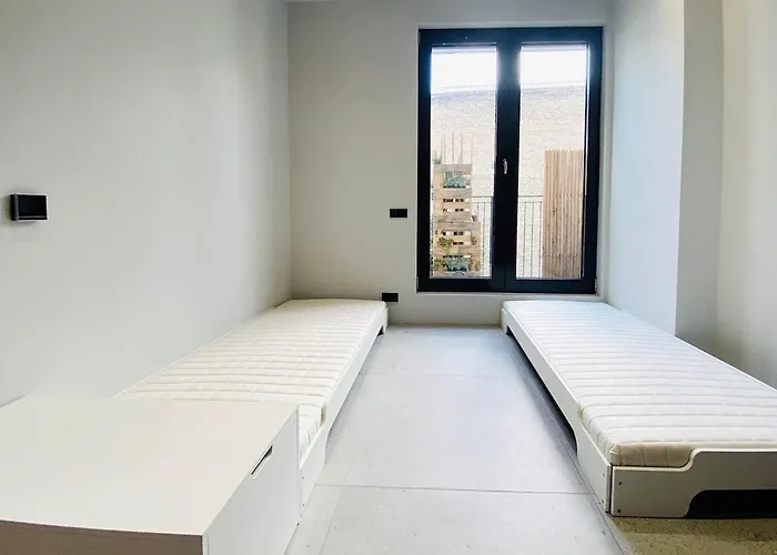 Appartement With A Bathroom And Private Entrance Door